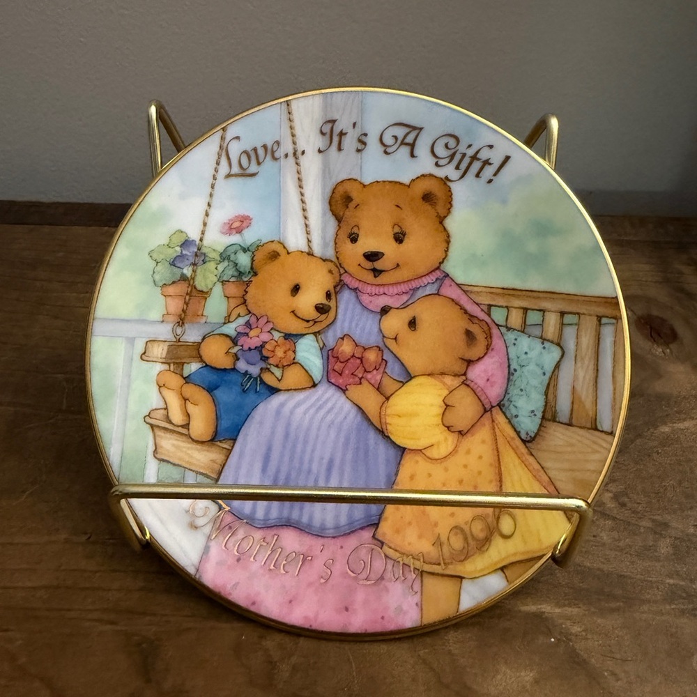 Vintage Avon Mother’s Day Collectible Plates, Set of 5, 1996-2000, No Defects - Picture 3 of 7